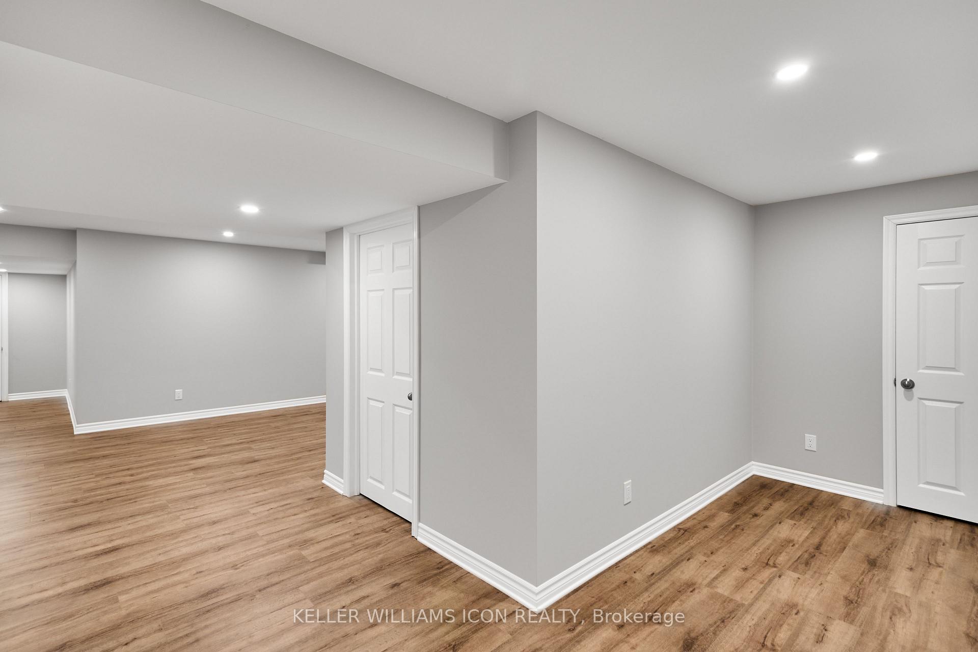 Photo 34 of 249 Madhu Crescent, Ottawa, Mooneys Bay — HOMEH