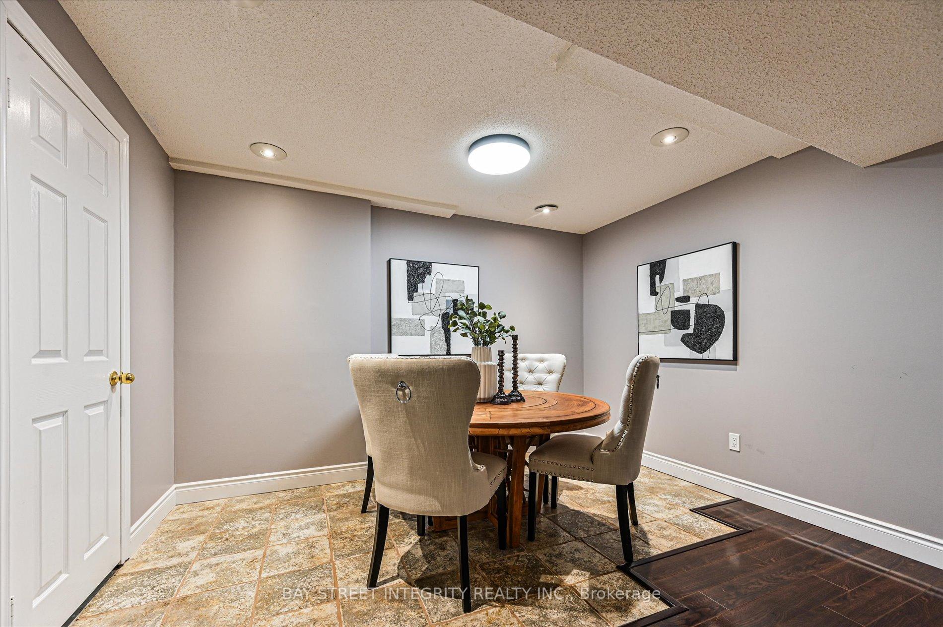 Photo 39 of 70 Macrill Road, Markham, Cachet — HOMEH