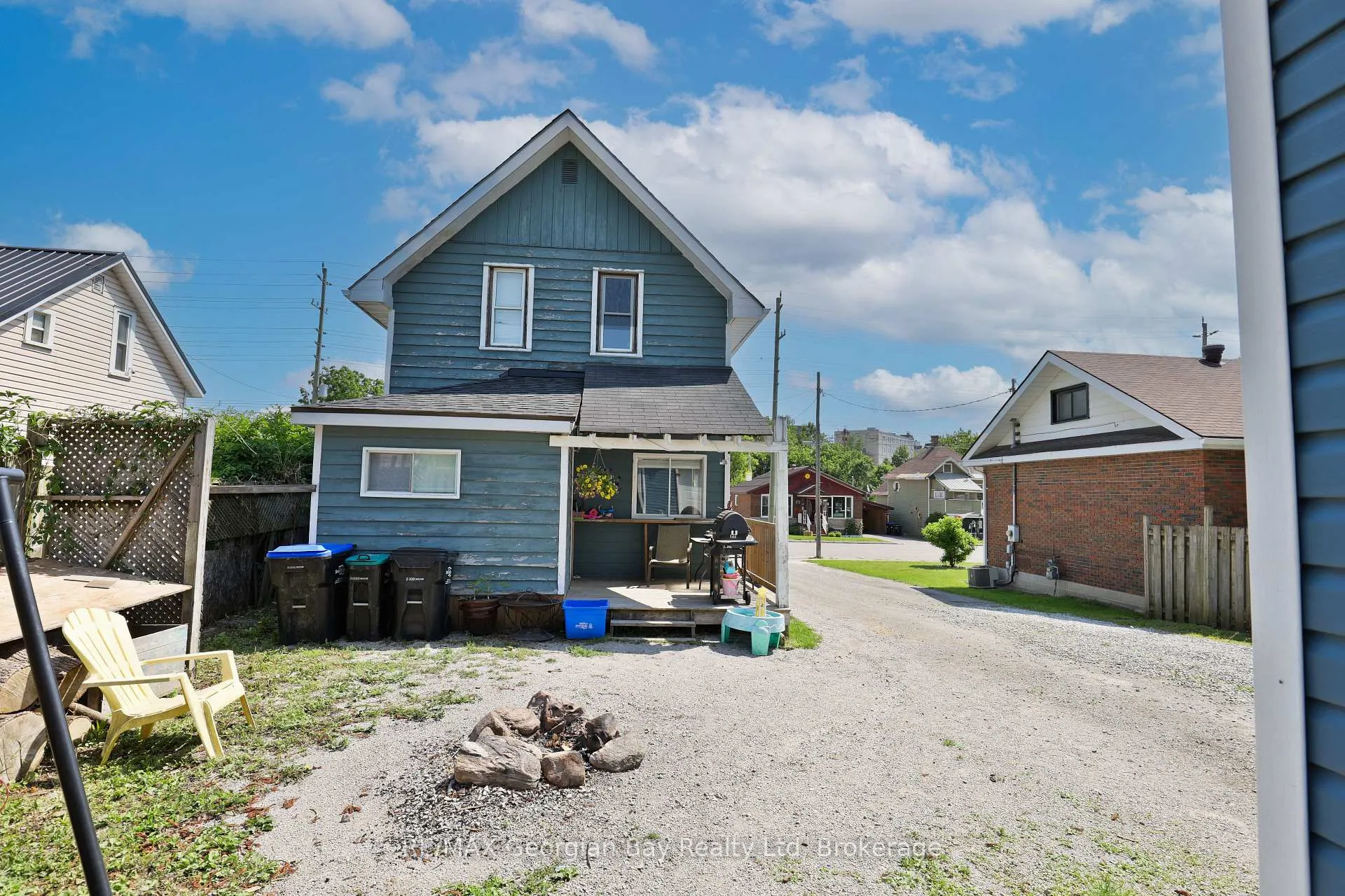 Photo 22 of 136 Fourth Street, Midland — HOMEH