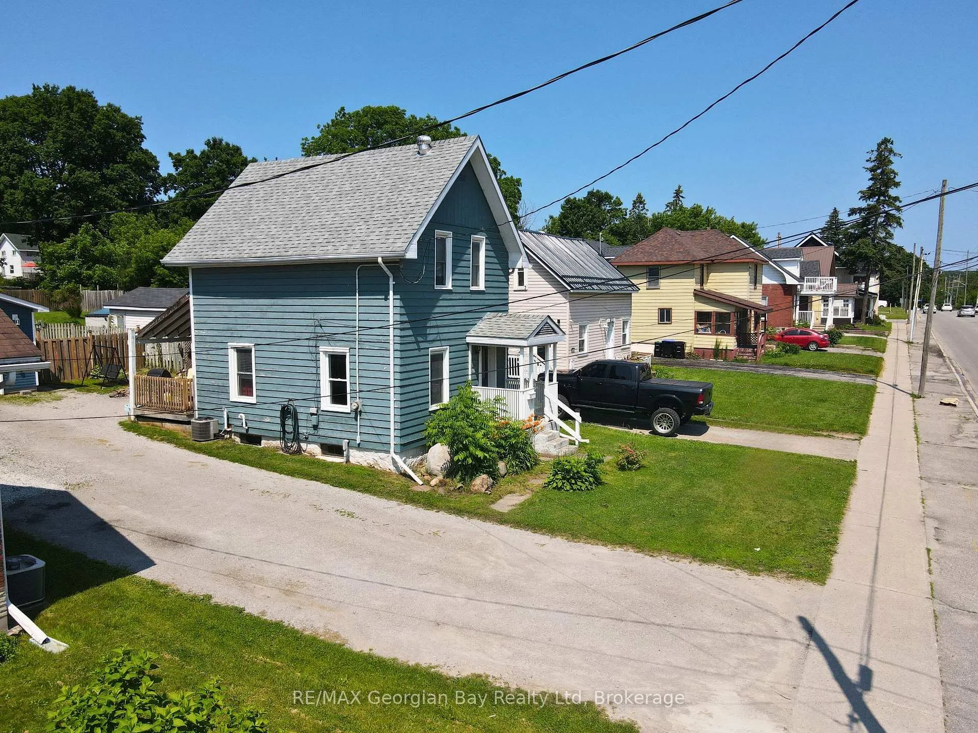 Photo 29 of 136 Fourth Street, Midland — HOMEH