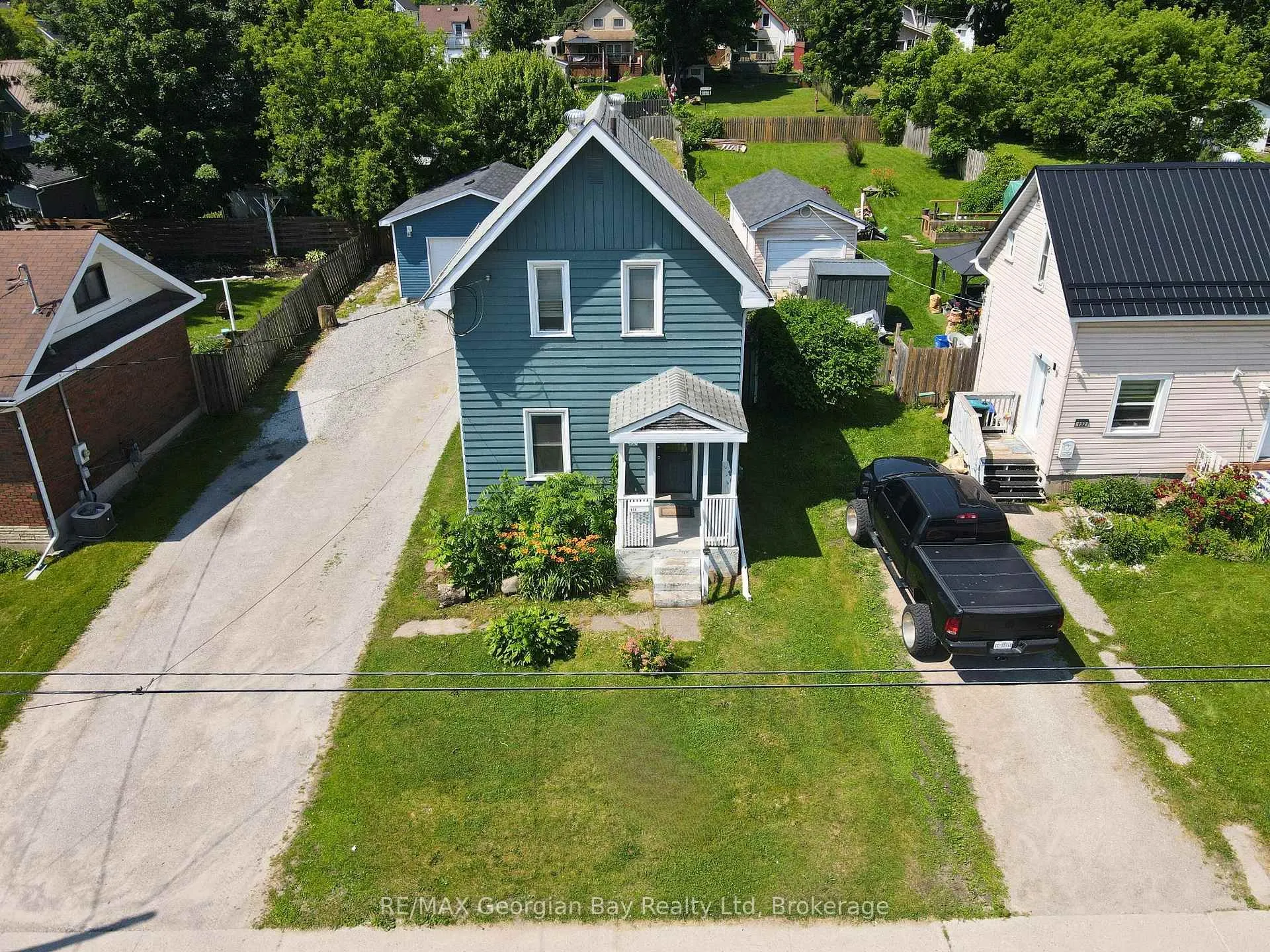 Photo 30 of 136 Fourth Street, Midland — HOMEH