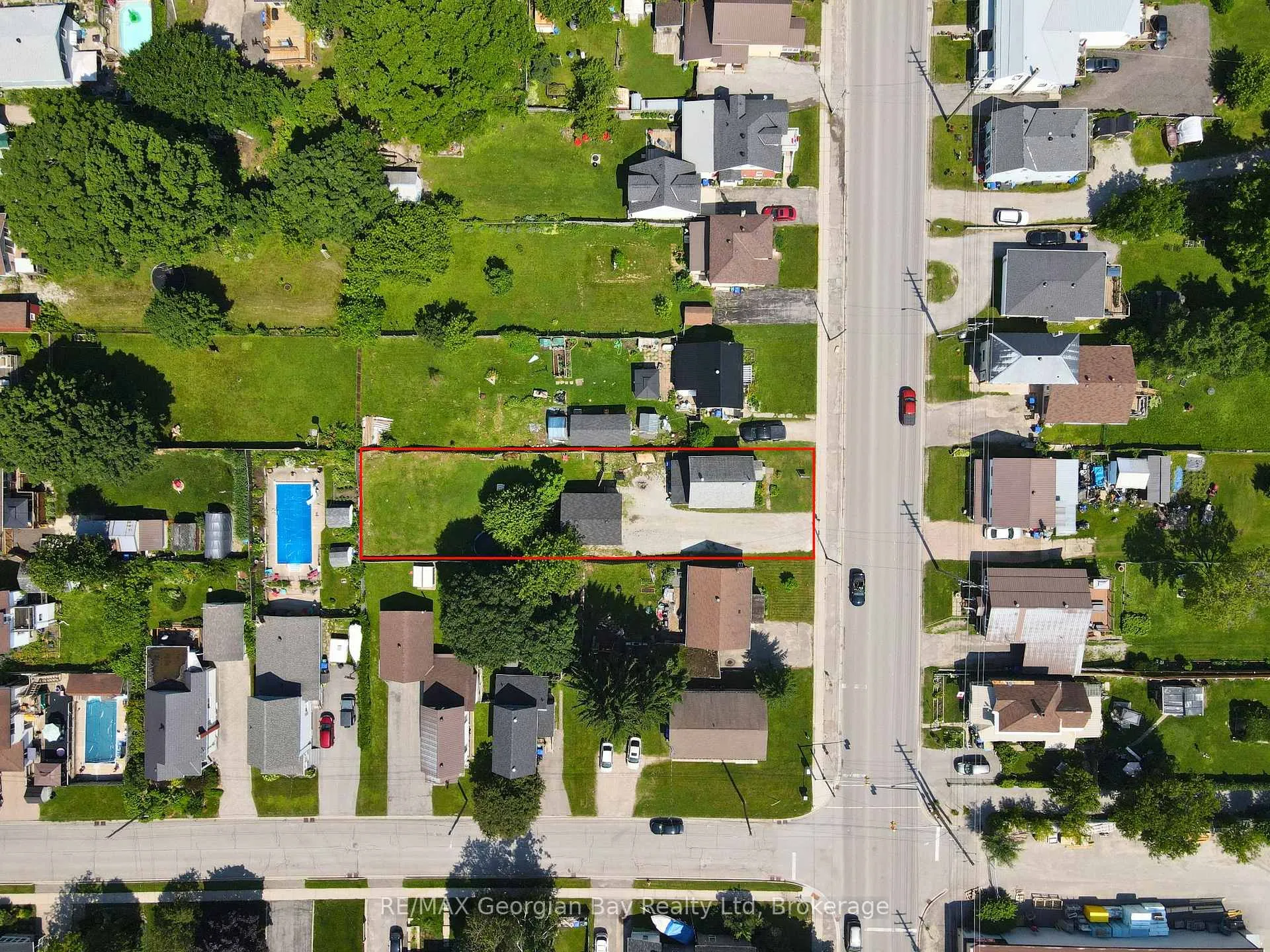 Photo 35 of 136 Fourth Street, Midland — HOMEH