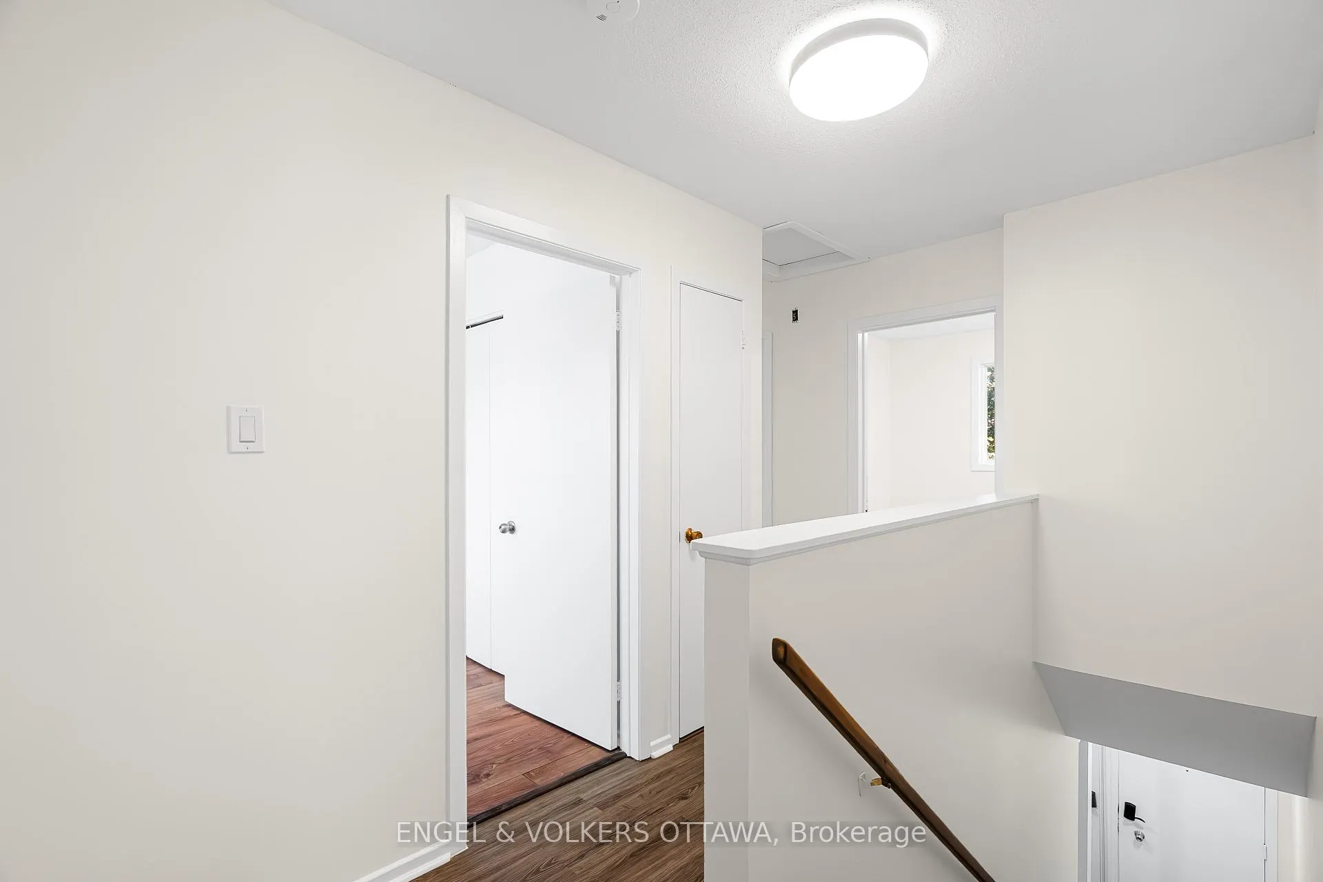 Photo 17 of 933 Greenbriar Avenue, Ottawa, Carleton Heights — HOMEH