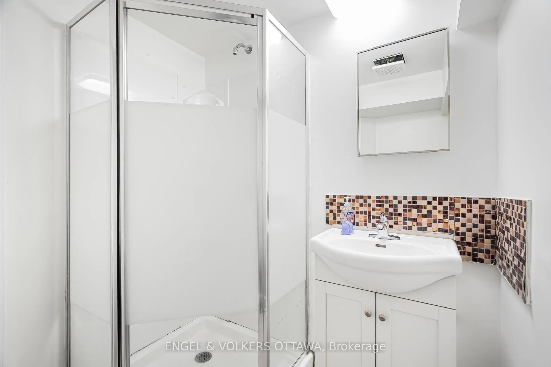 Photo 32 of 933 Greenbriar Avenue, Ottawa, Carleton Heights — HOMEH