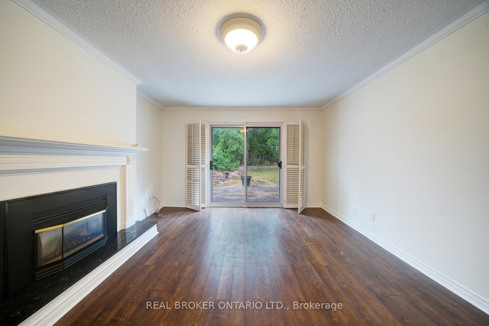 Photo 14 of 75 Oak Lea Circle, Markham, Markham Village — HOMEH