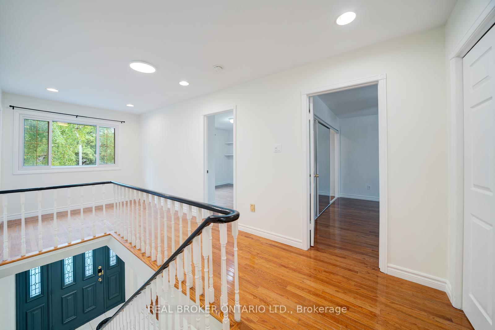 Photo 18 of 75 Oak Lea Circle, Markham, Markham Village — HOMEH