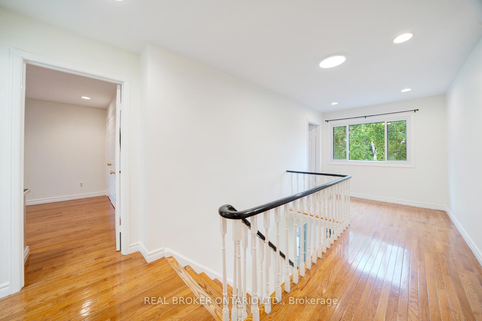 Photo 19 of 75 Oak Lea Circle, Markham, Markham Village — HOMEH