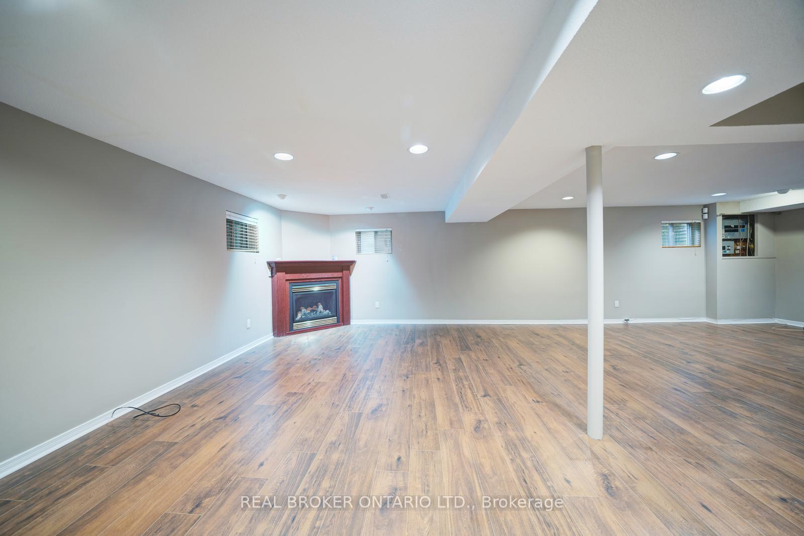 Photo 35 of 75 Oak Lea Circle, Markham, Markham Village — HOMEH