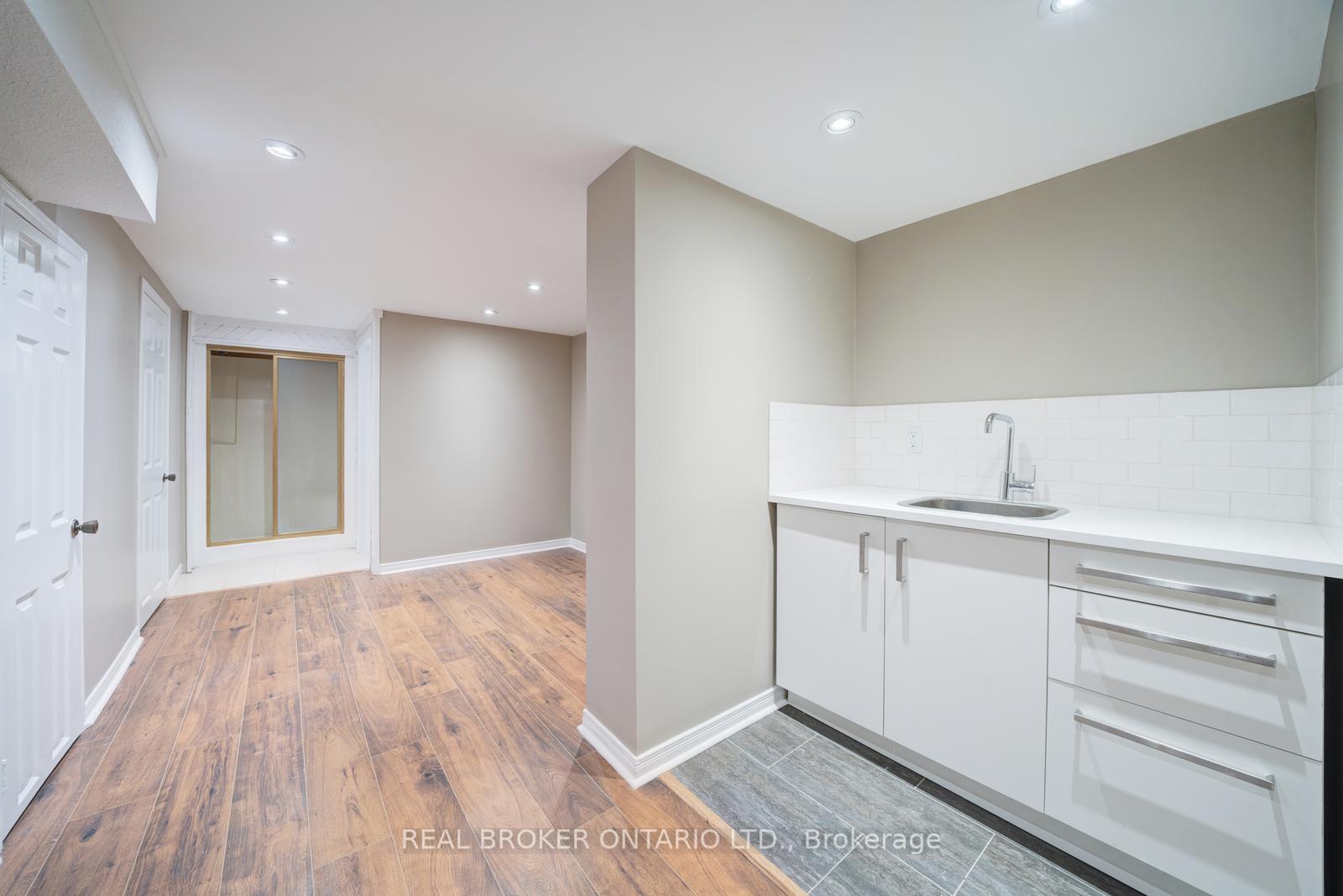 Photo 37 of 75 Oak Lea Circle, Markham, Markham Village — HOMEH