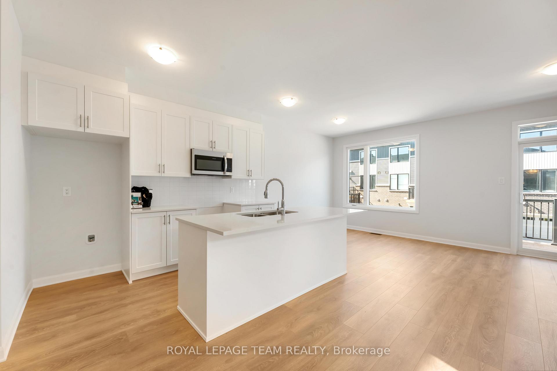 Photo 10 of 508 Woodlily Private, Ottawa, Kanata - Kanata Lakes/Heritage Hills — HOMEH