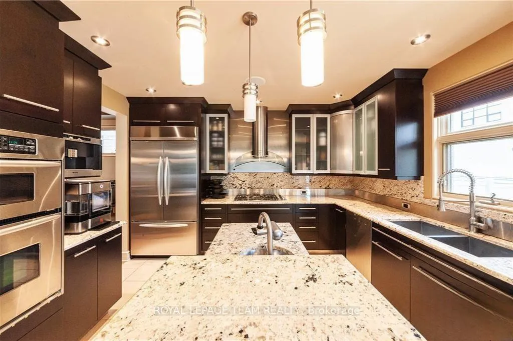Photo 5 of 423 Rahul Crescent, Ottawa, Mooneys Bay — HOMEH