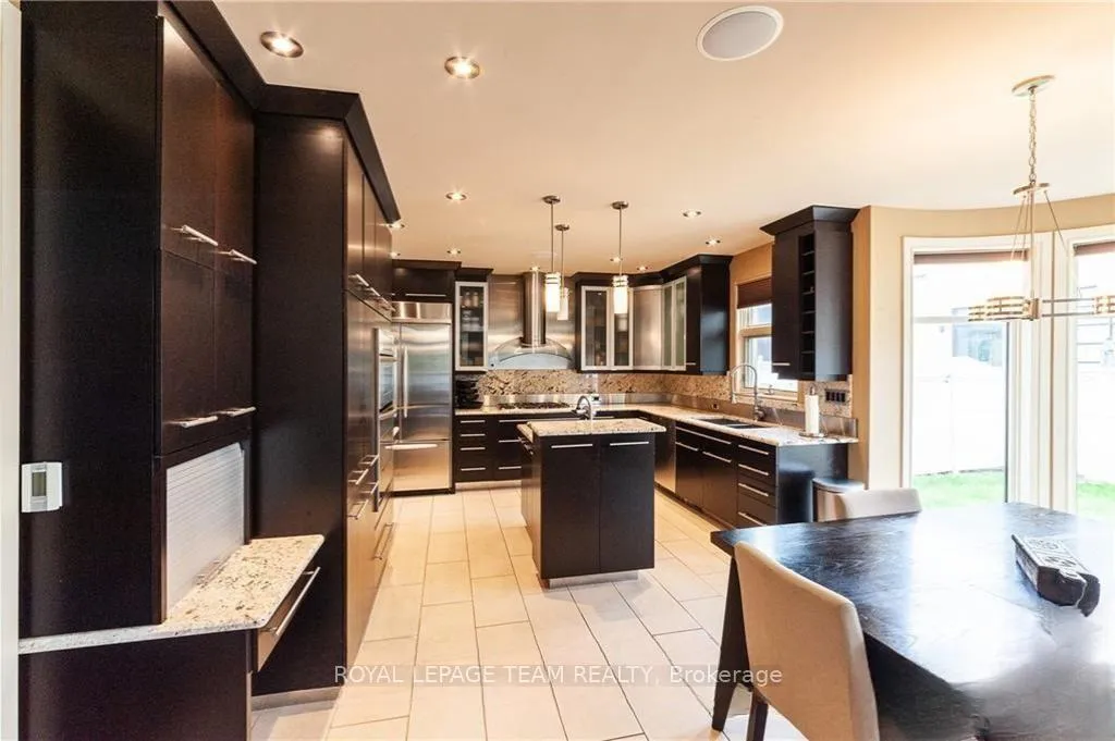 Photo 6 of 423 Rahul Crescent, Ottawa, Mooneys Bay — HOMEH
