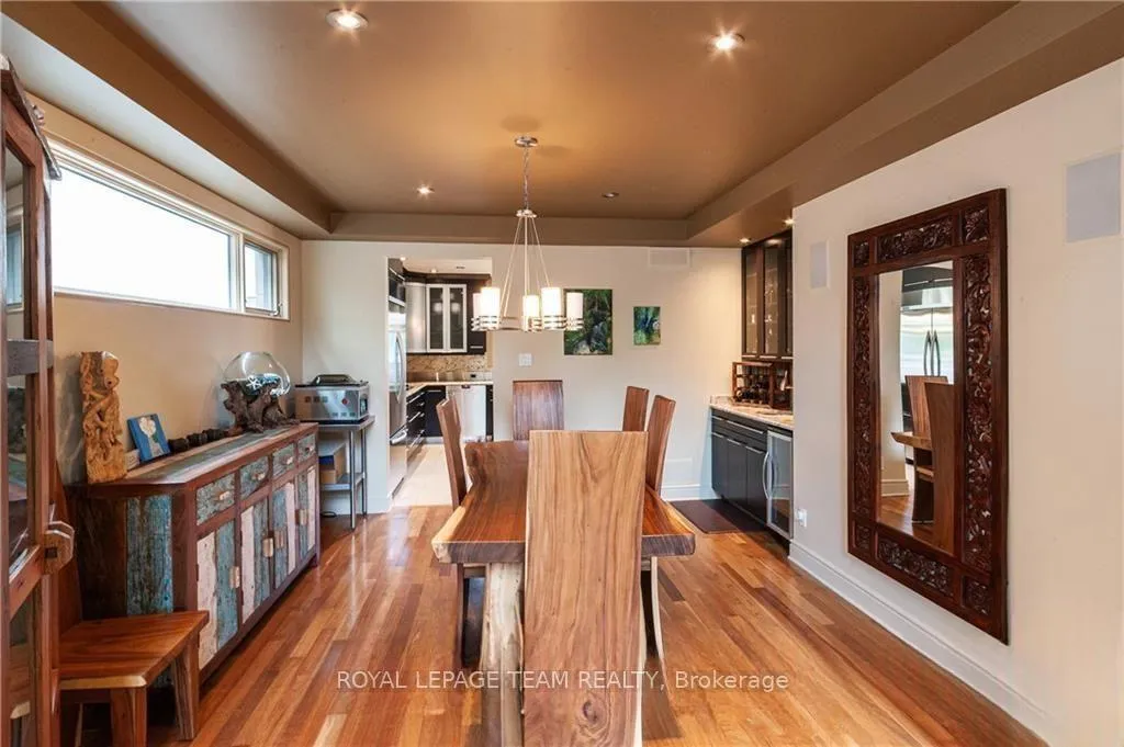 Photo 8 of 423 Rahul Crescent, Ottawa, Mooneys Bay — HOMEH