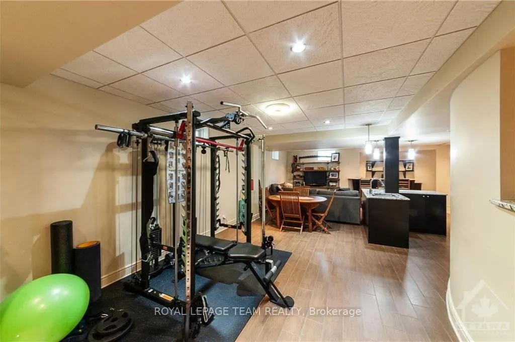 Photo 25 of 423 Rahul Crescent, Ottawa, Mooneys Bay — HOMEH