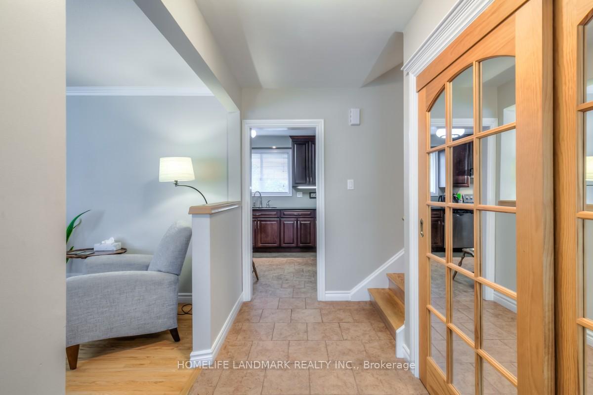 Photo 7 of 35 Gladiator Road, Markham, Bullock — HOMEH