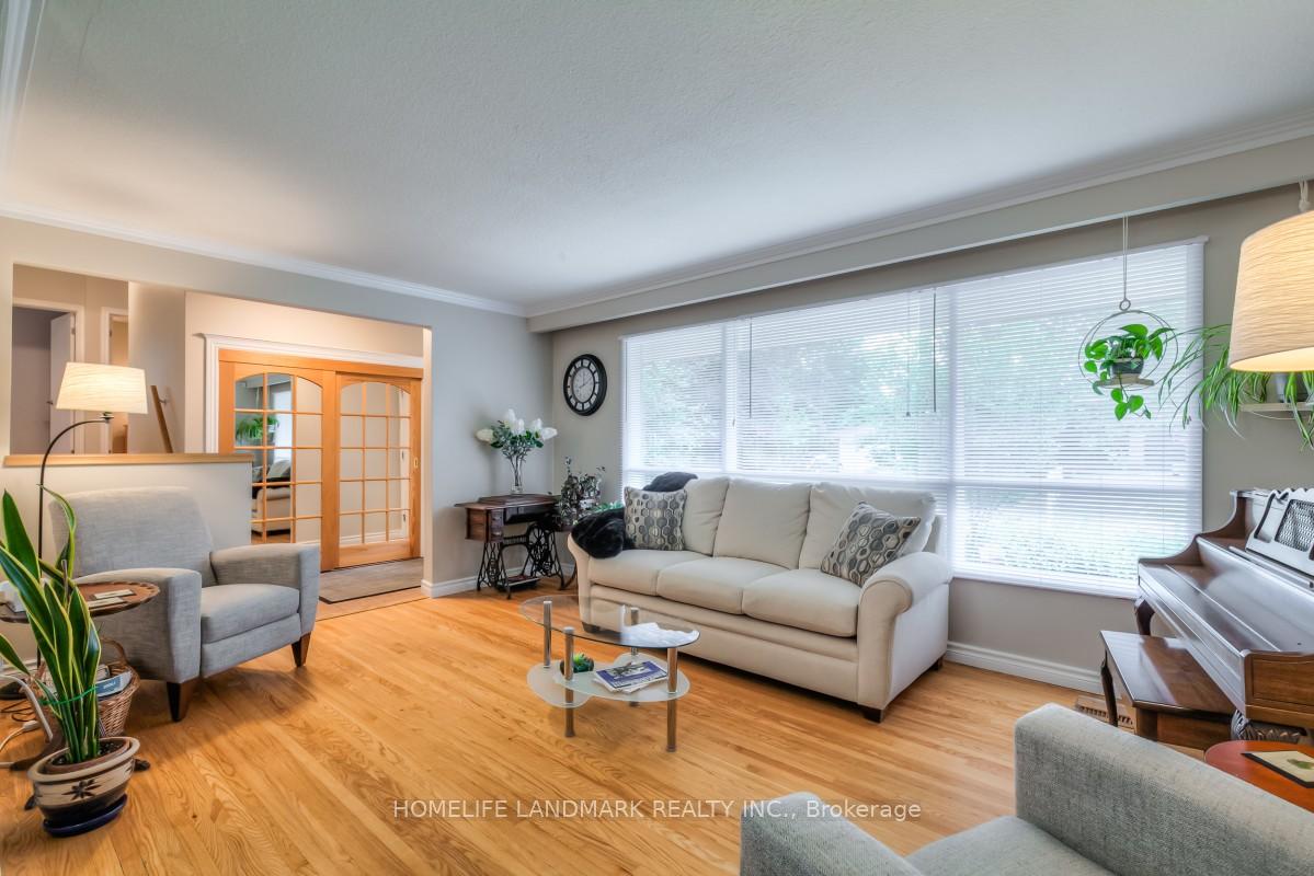 Photo 10 of 35 Gladiator Road, Markham, Bullock — HOMEH