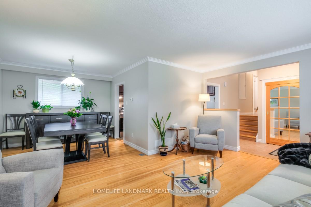 Photo 12 of 35 Gladiator Road, Markham, Bullock — HOMEH