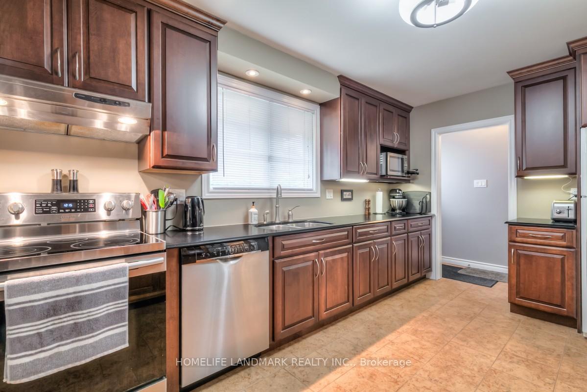 Photo 16 of 35 Gladiator Road, Markham, Bullock — HOMEH