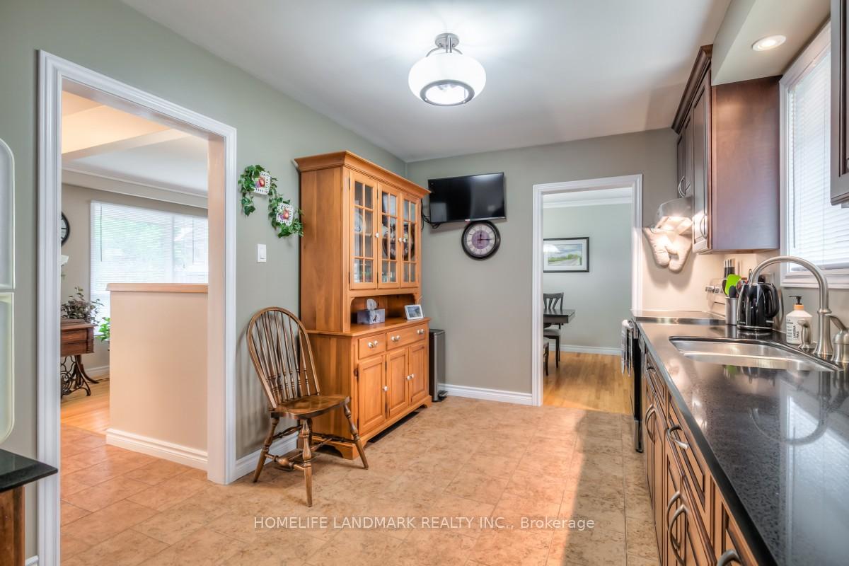 Photo 17 of 35 Gladiator Road, Markham, Bullock — HOMEH