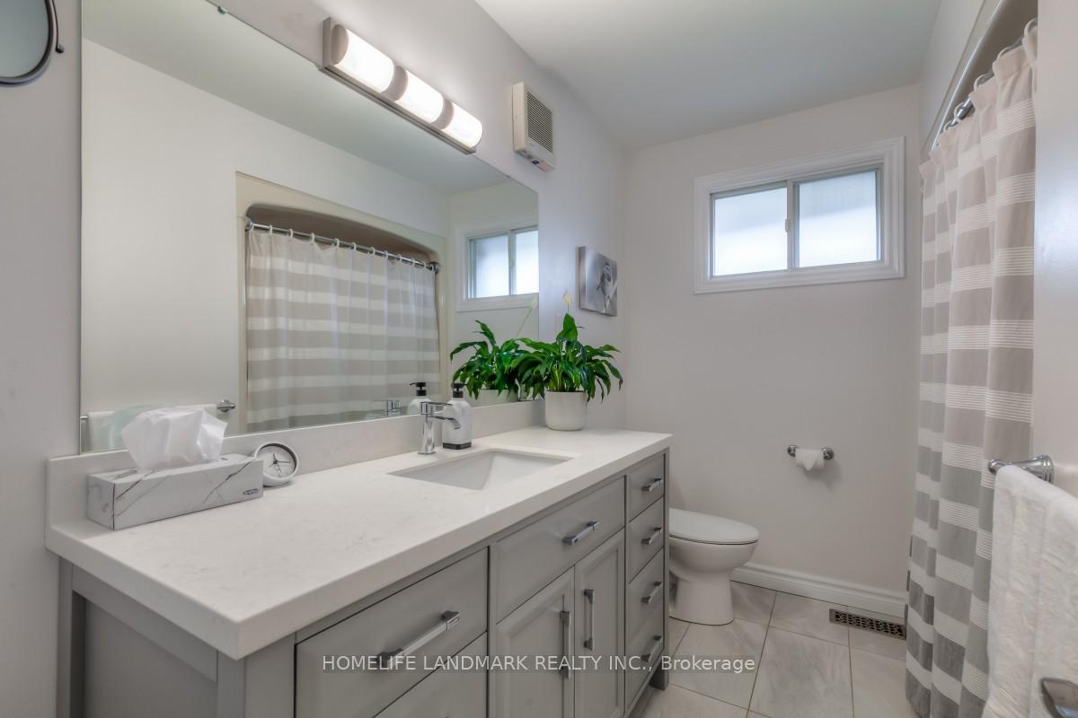 Photo 24 of 35 Gladiator Road, Markham, Bullock — HOMEH