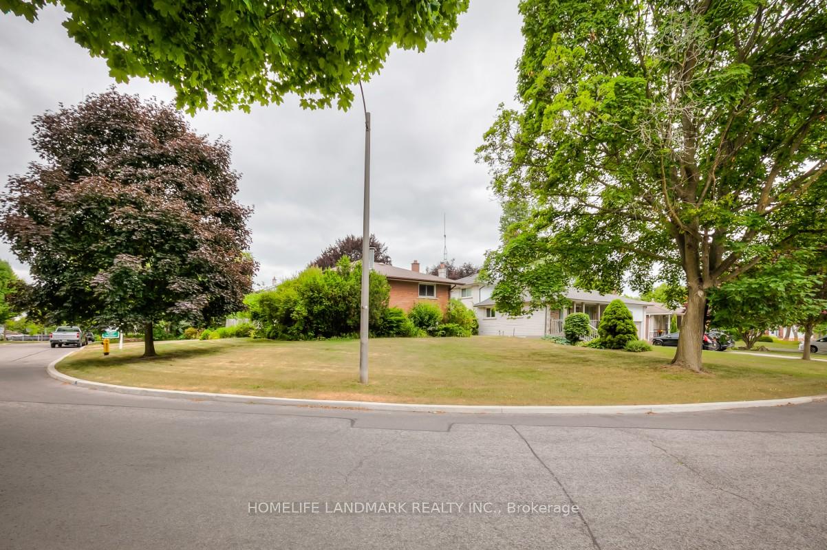 Photo 37 of 35 Gladiator Road, Markham, Bullock — HOMEH