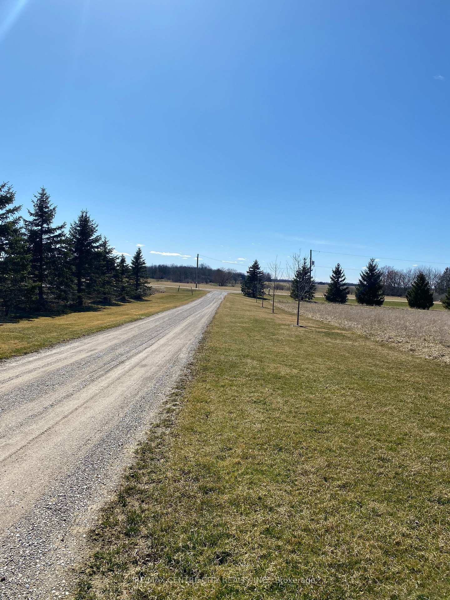 Photo 8 of 5866 Cook Road, Middlesex Centre, Rural Middlesex Centre — HOMEH