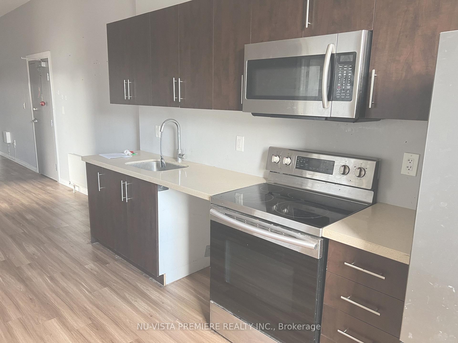 Photo 3 of Unit 4, 212 Main Street W, Minto — HOMEH
