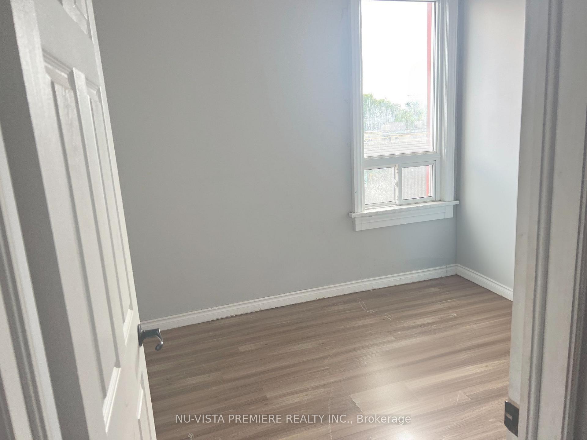 Photo 7 of Unit 4, 212 Main Street W, Minto — HOMEH