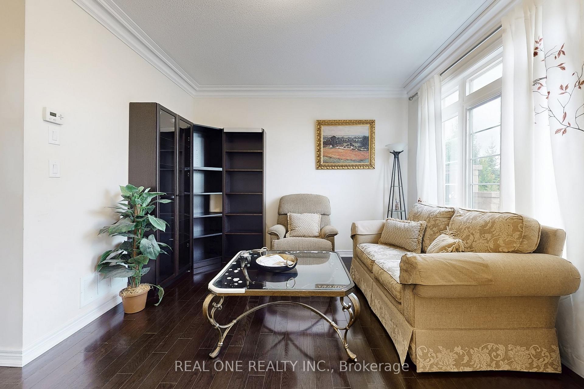 Photo 4 of 26 Kylemore Way, Markham, Angus Glen — HOMEH
