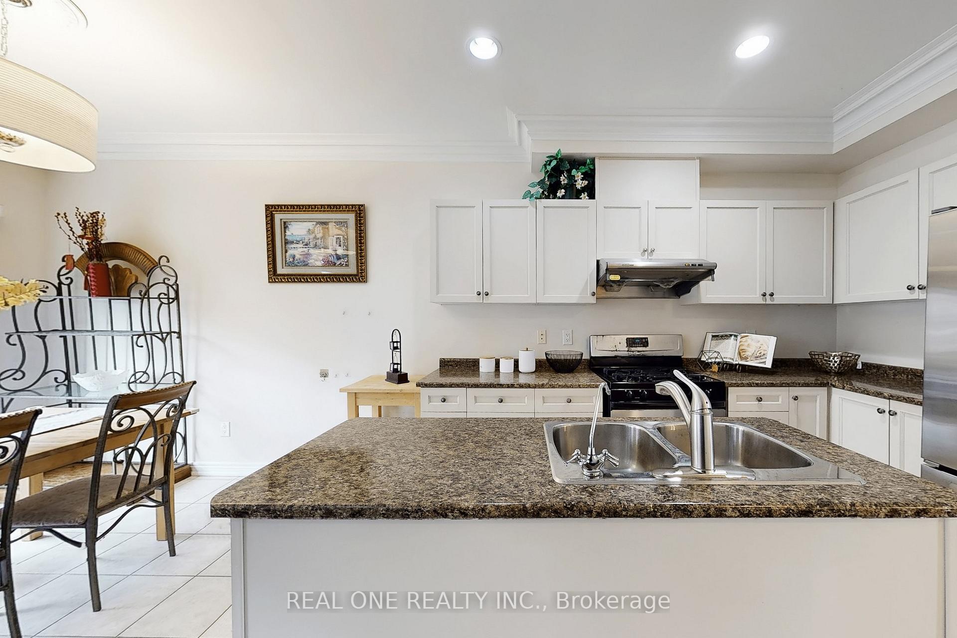 Photo 13 of 26 Kylemore Way, Markham, Angus Glen — HOMEH