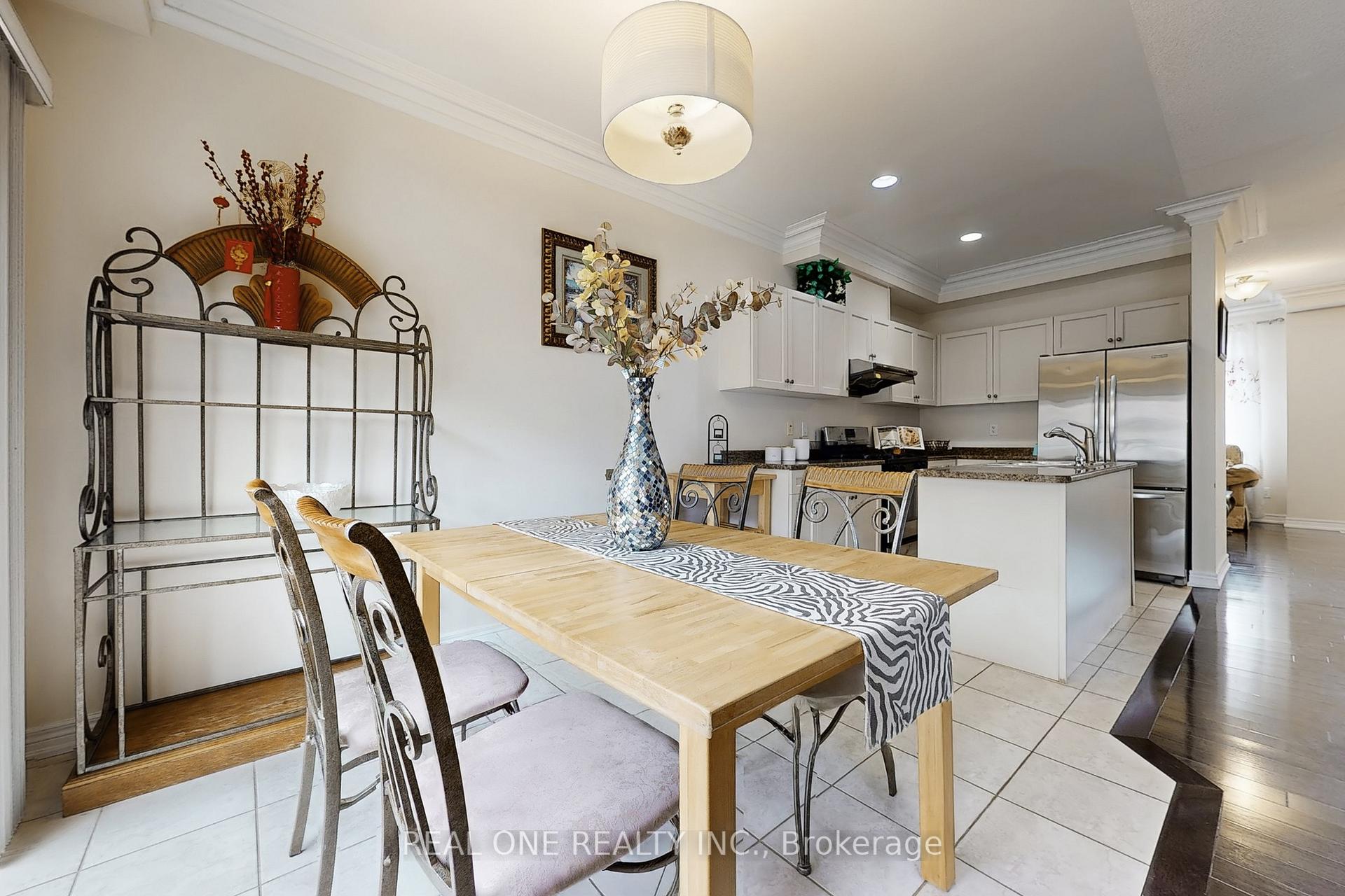 Photo 18 of 26 Kylemore Way, Markham, Angus Glen — HOMEH