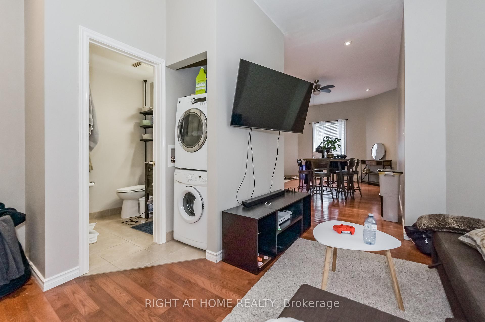 Photo 9 of 210 York Street, Minto — HOMEH