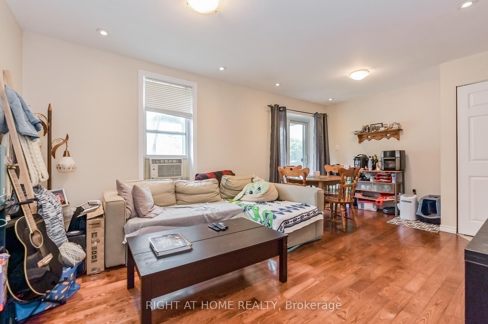 Photo 31 of 210 York Street, Minto — HOMEH