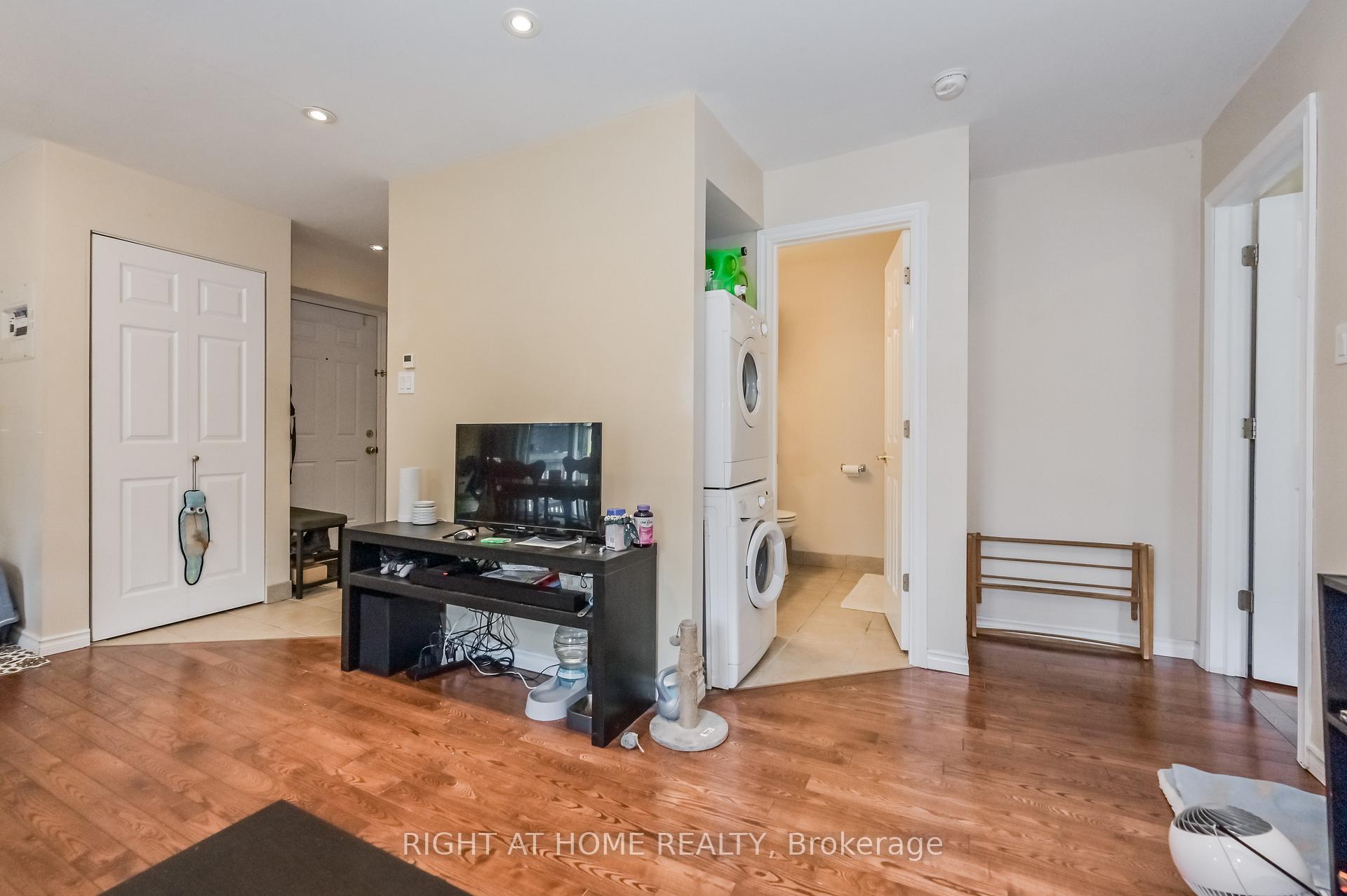 Photo 34 of 210 York Street, Minto — HOMEH