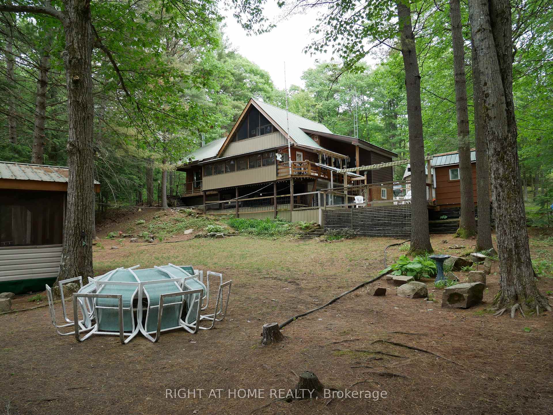Front of 1130 Towering Oaks Trail W