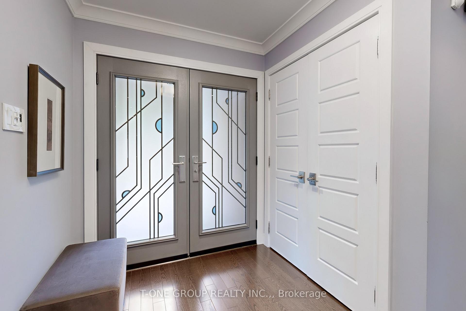 Photo 3 of 147 Lyndhurst Drive, Markham, Thornlea — HOMEH