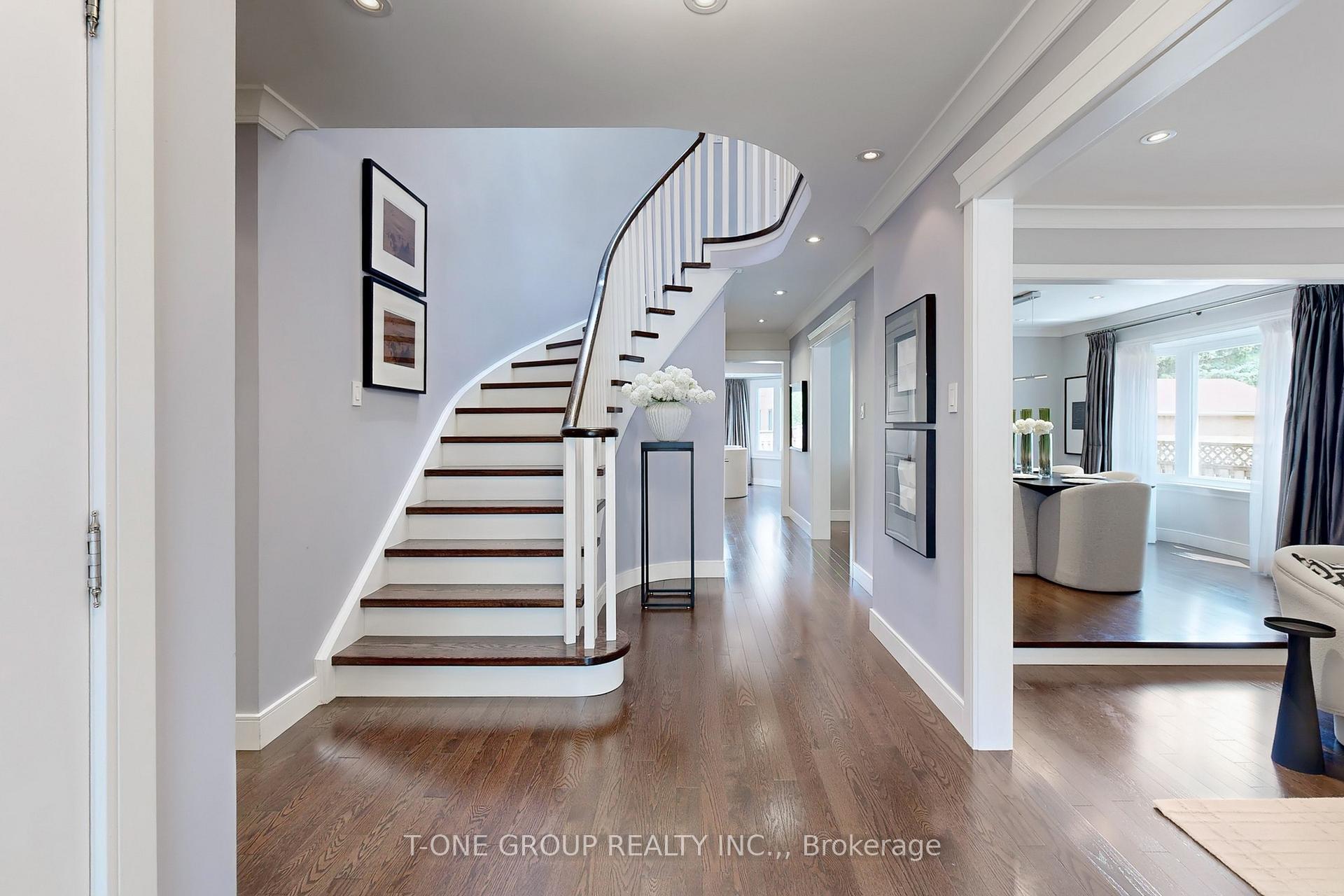 Photo 4 of 147 Lyndhurst Drive, Markham, Thornlea — HOMEH