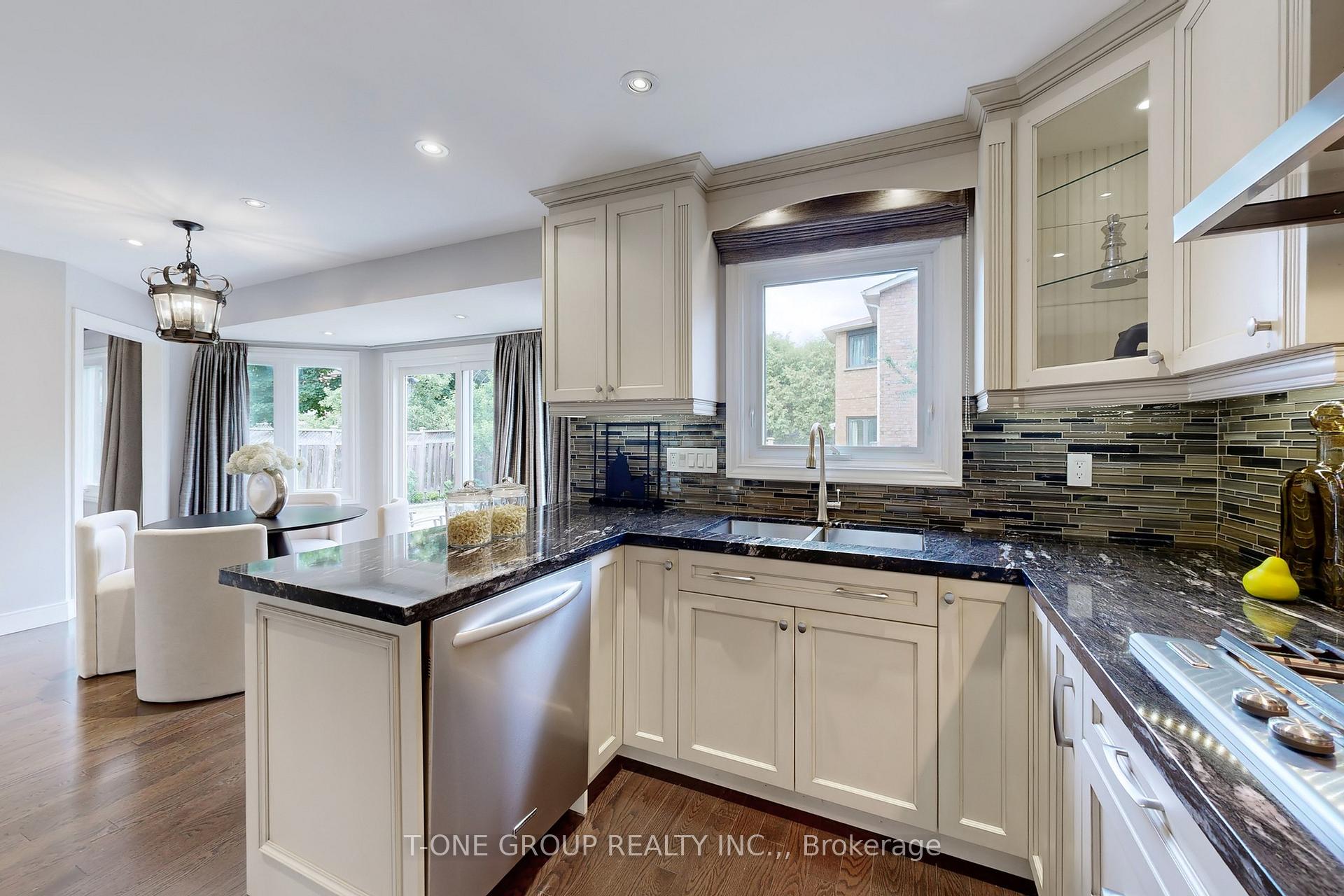 Photo 18 of 147 Lyndhurst Drive, Markham, Thornlea — HOMEH