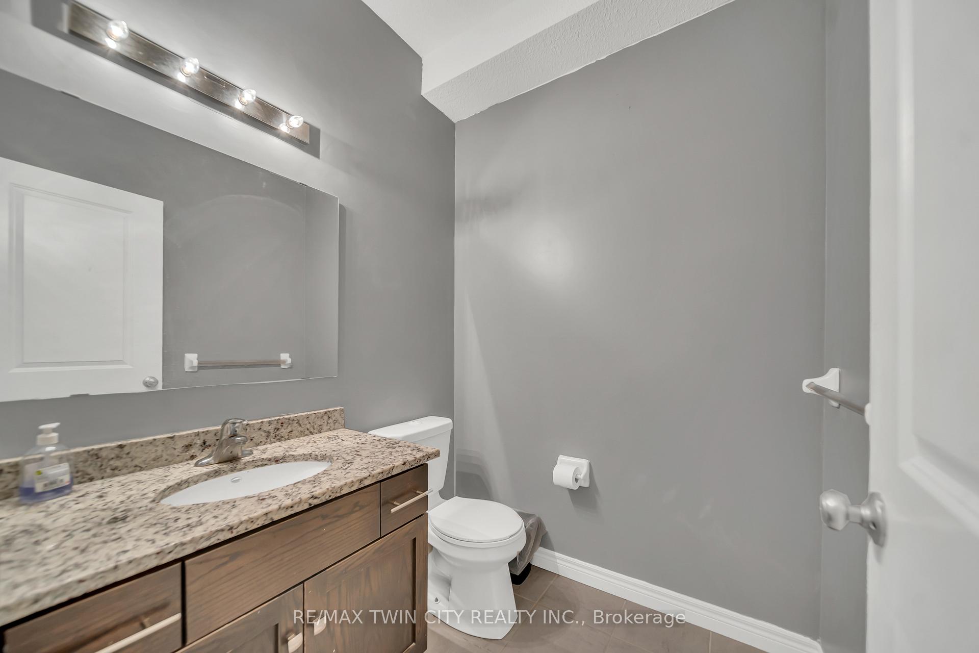 Photo 14 of 190 Eden Oak Trail, Kitchener — HOMEH