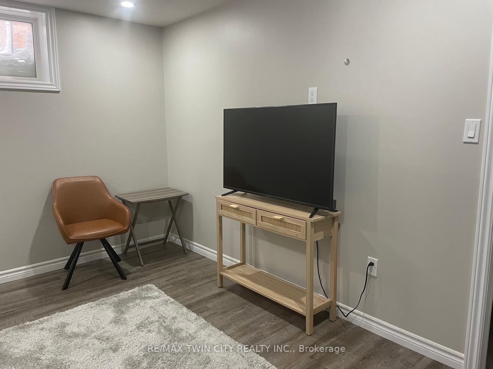 Photo 30 of 190 Eden Oak Trail, Kitchener — HOMEH