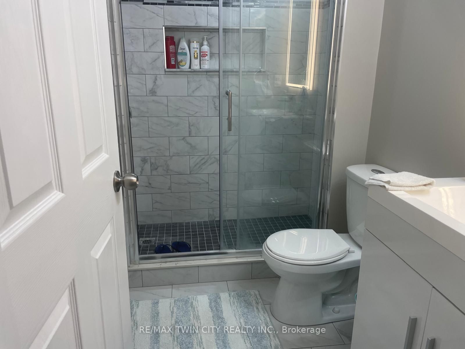 Photo 34 of 190 Eden Oak Trail, Kitchener — HOMEH