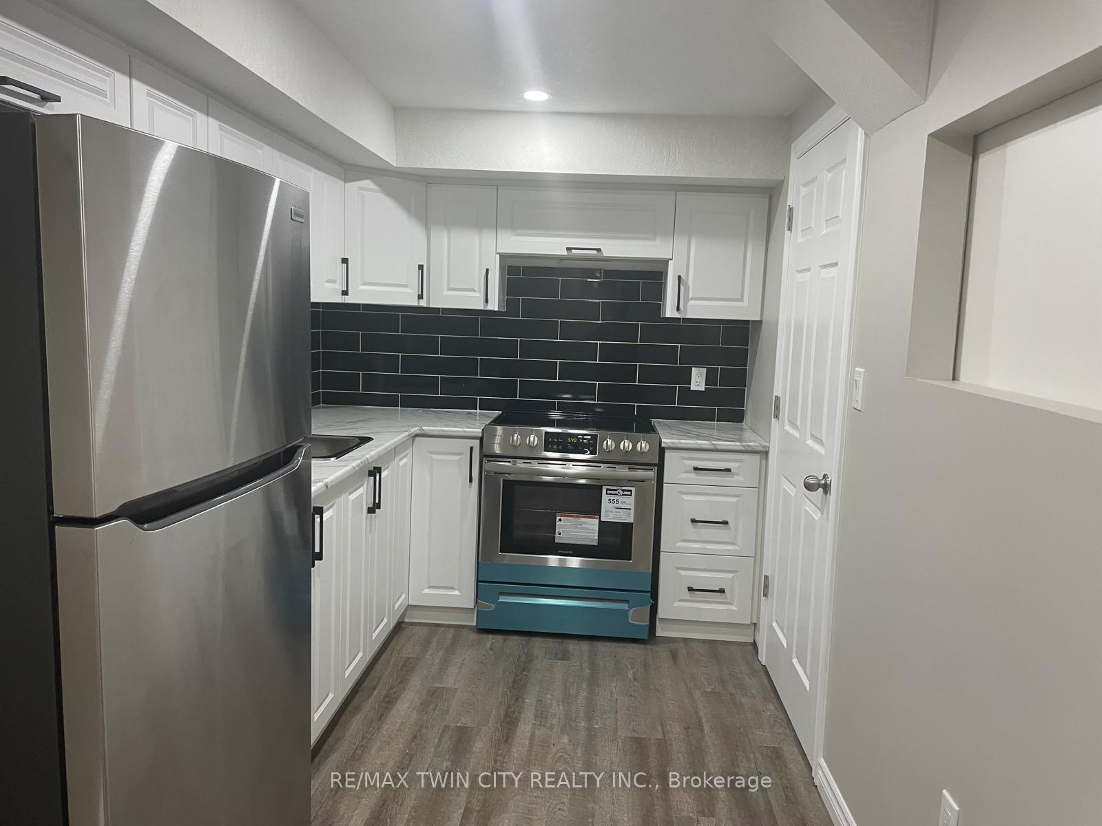 Photo 38 of 190 Eden Oak Trail, Kitchener — HOMEH
