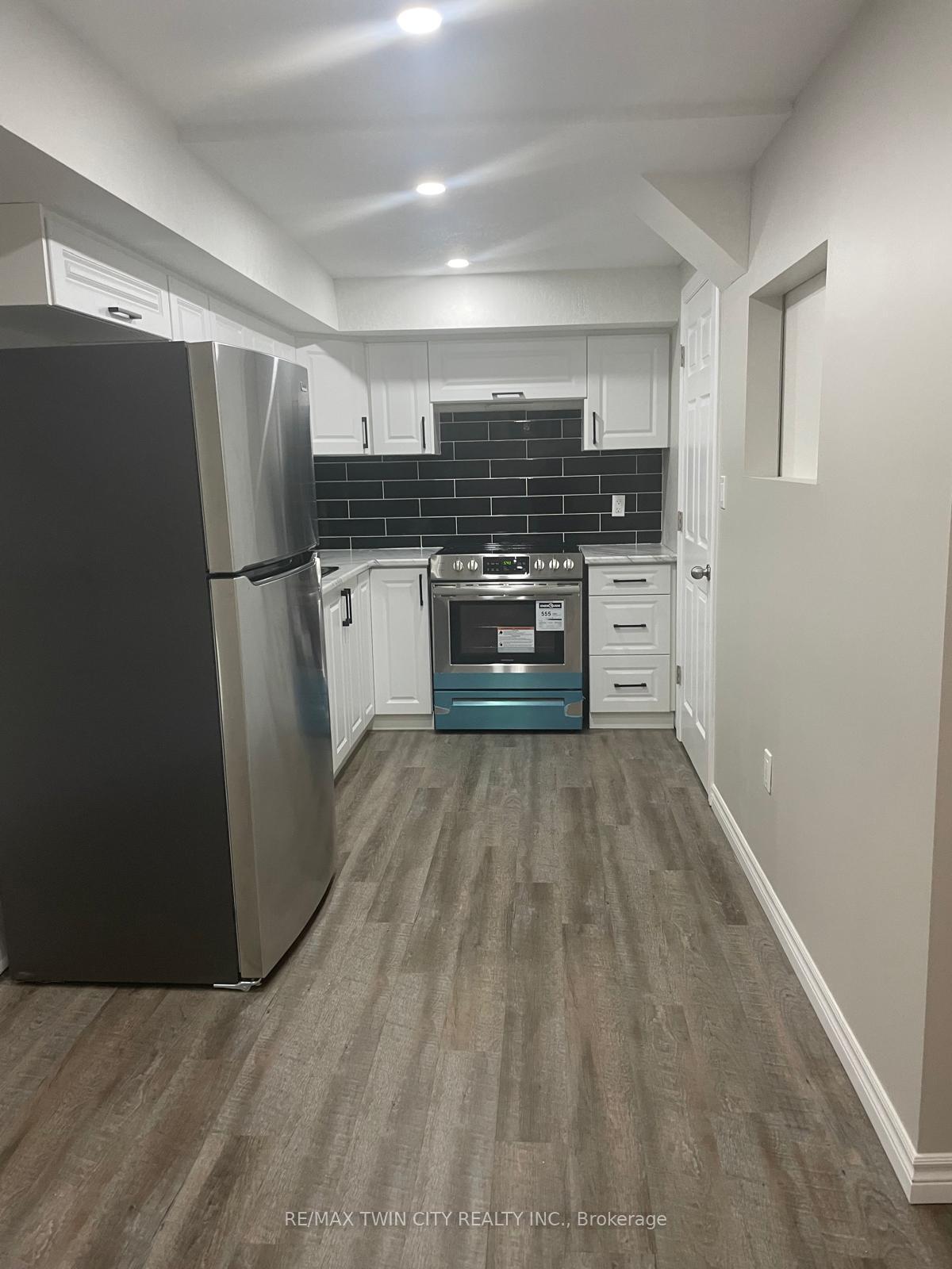 Photo 39 of 190 Eden Oak Trail, Kitchener — HOMEH