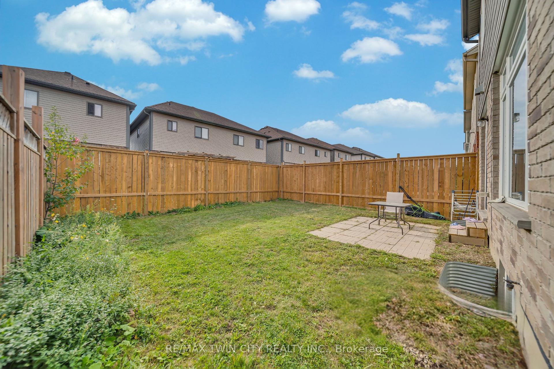 Photo 42 of 190 Eden Oak Trail, Kitchener — HOMEH