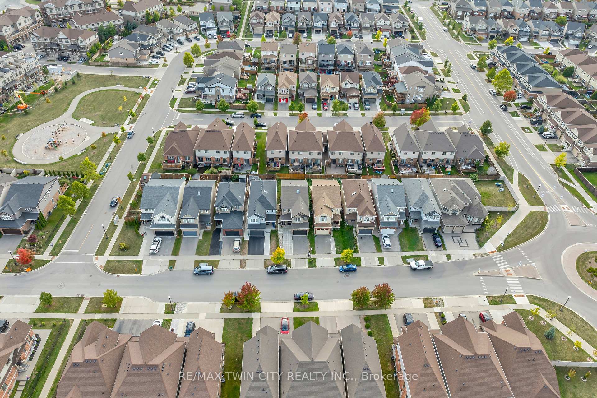 Photo 45 of 190 Eden Oak Trail, Kitchener — HOMEH
