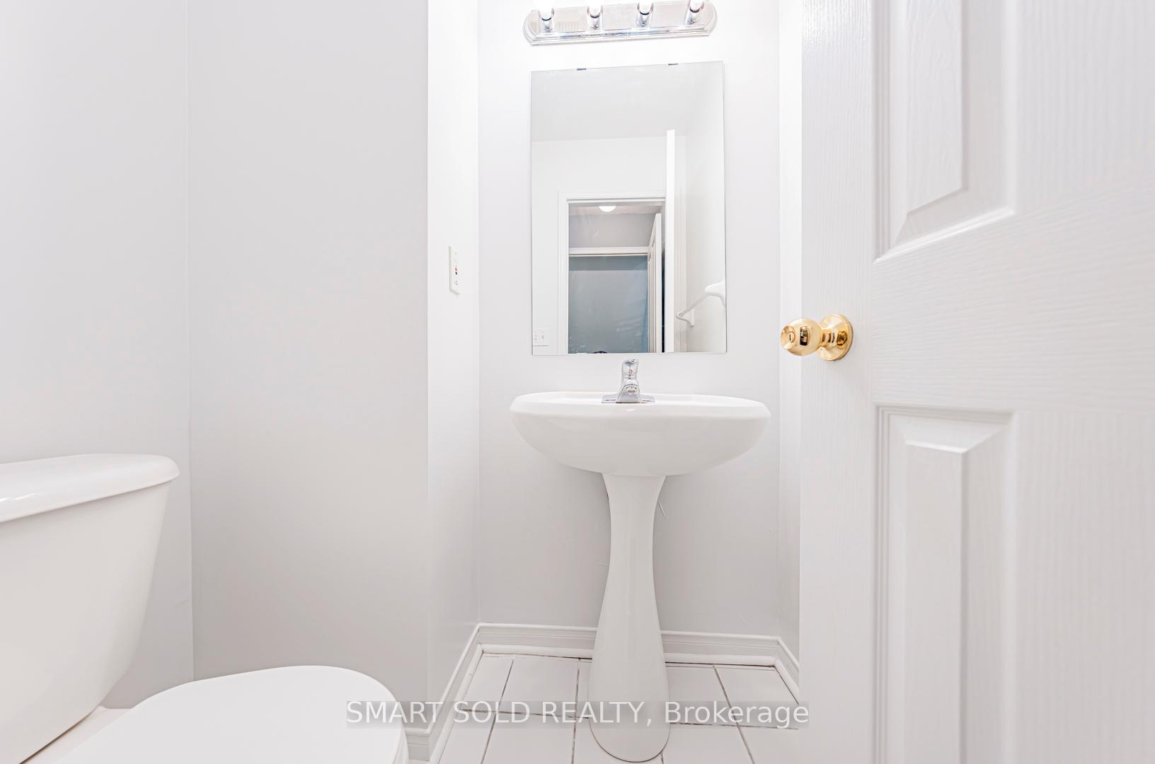 Photo 13 of 75 Bur Oak Avenue, Markham, Berczy — HOMEH