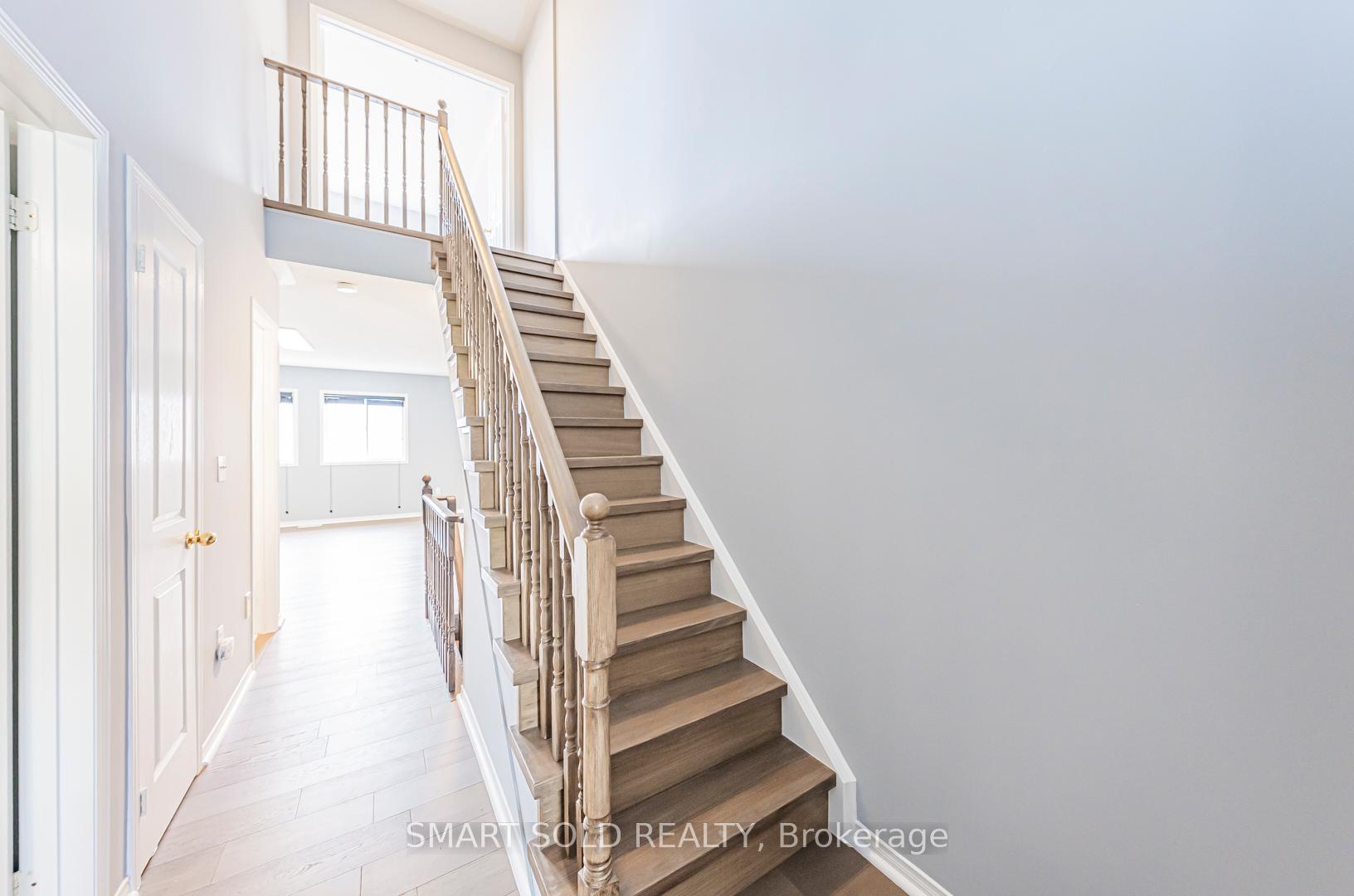 Photo 14 of 75 Bur Oak Avenue, Markham, Berczy — HOMEH