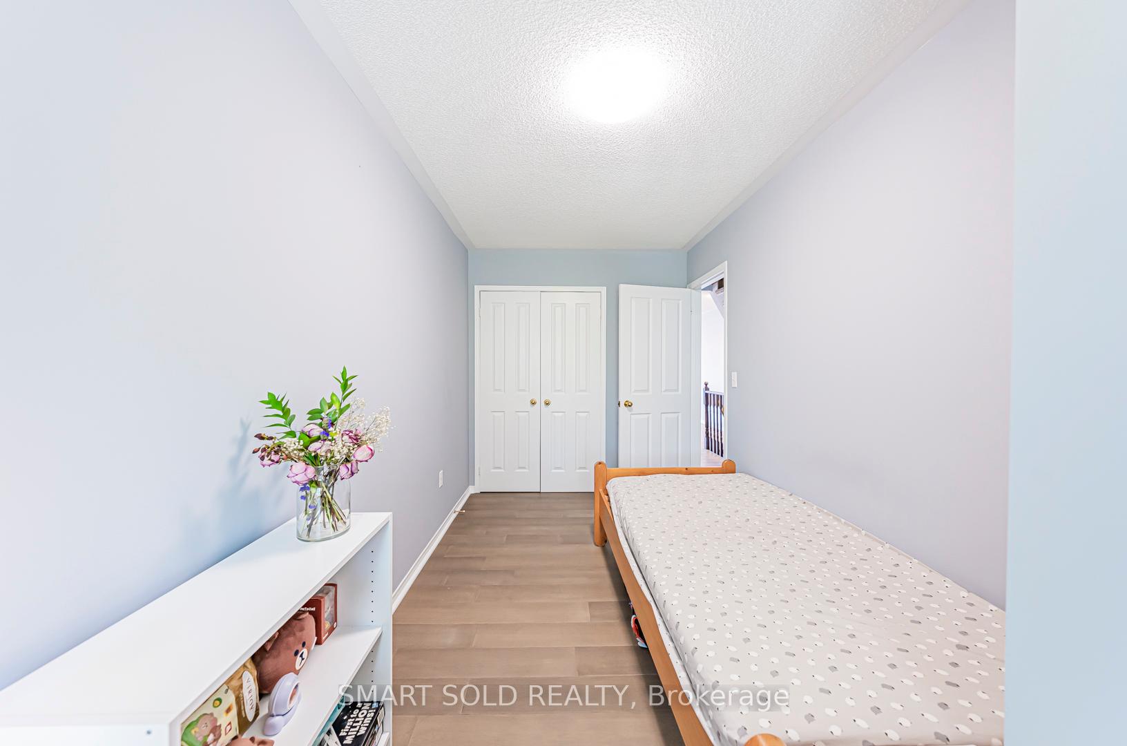 Photo 18 of 75 Bur Oak Avenue, Markham, Berczy — HOMEH