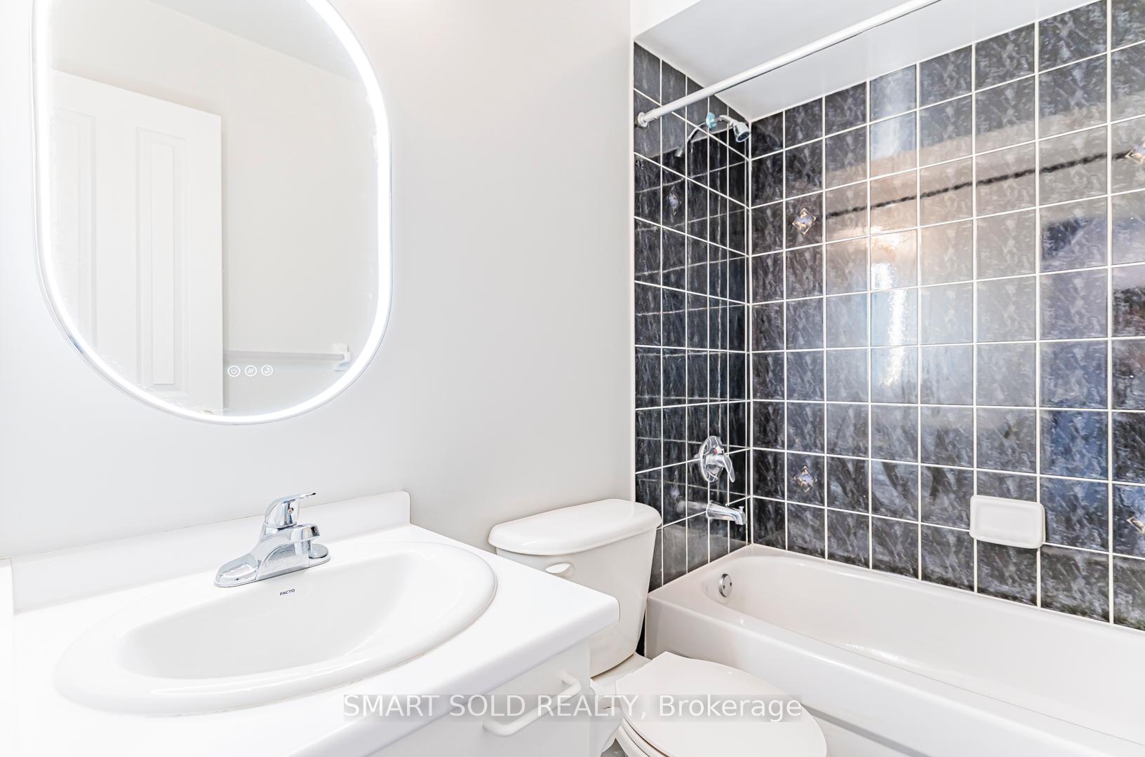 Photo 20 of 75 Bur Oak Avenue, Markham, Berczy — HOMEH