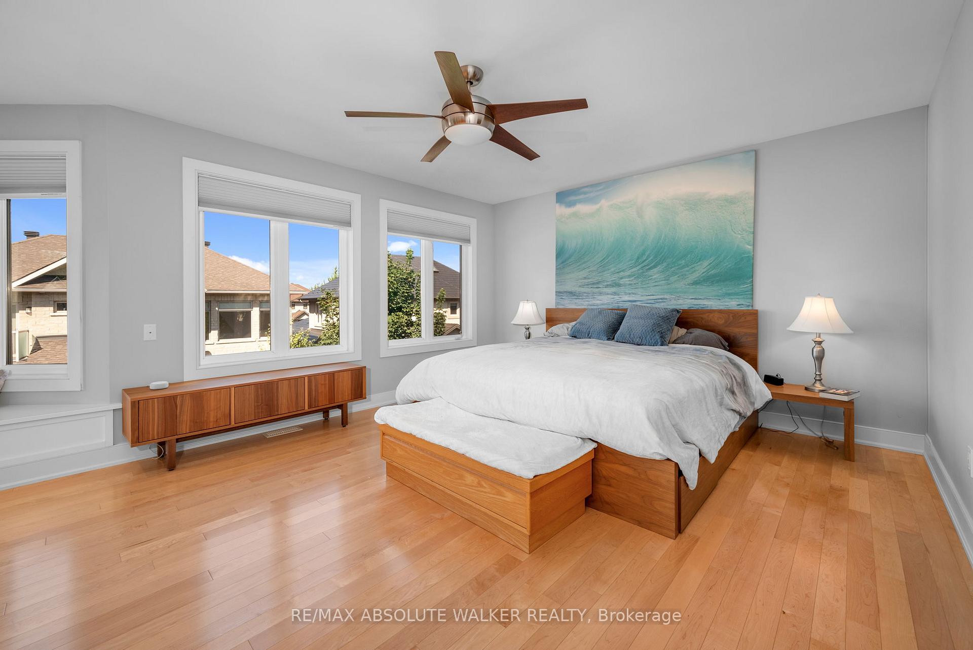Photo 20 of 241 Madhu Crescent, Ottawa, Mooneys Bay — HOMEH
